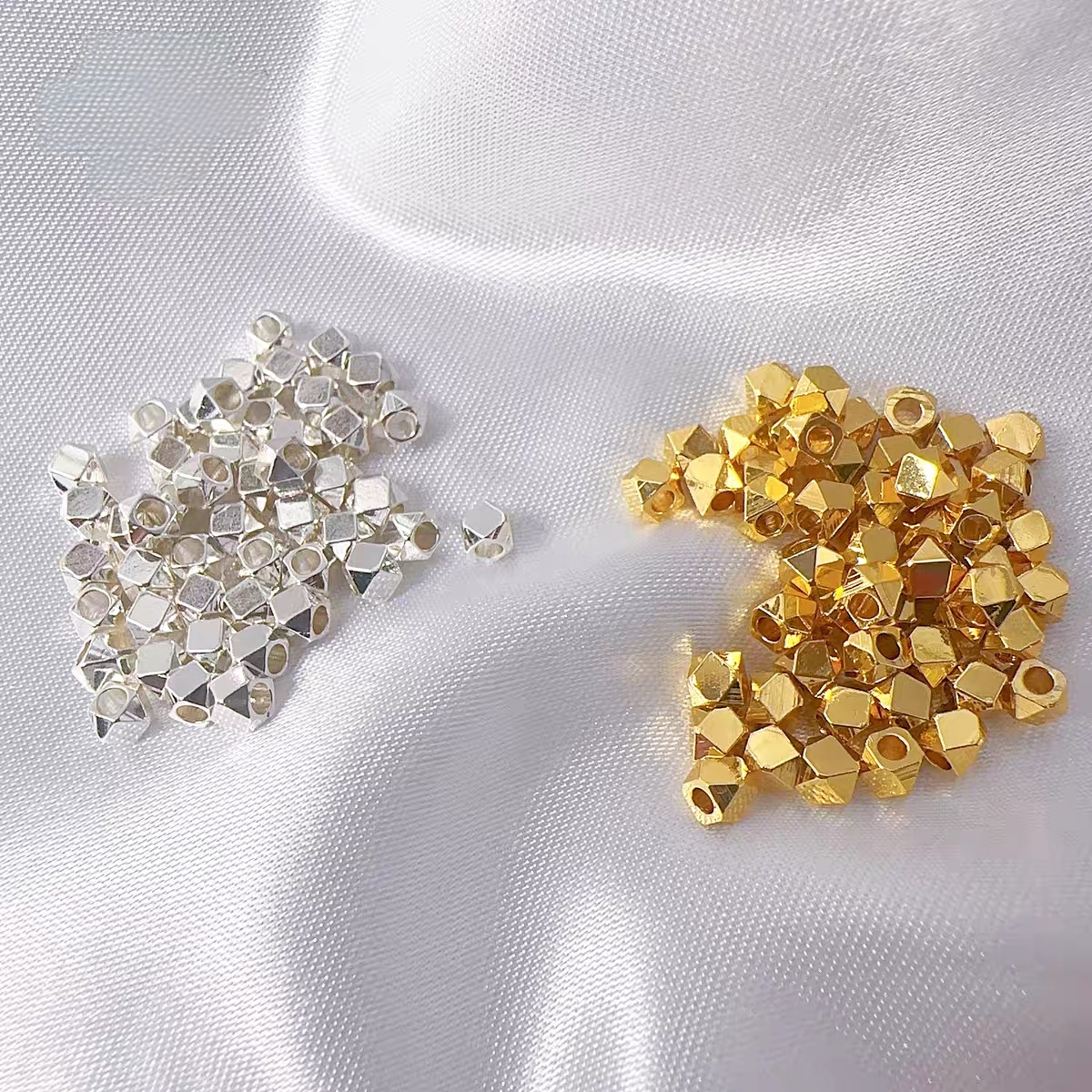 High-quality Accessories Gold/ Silver Plated Material