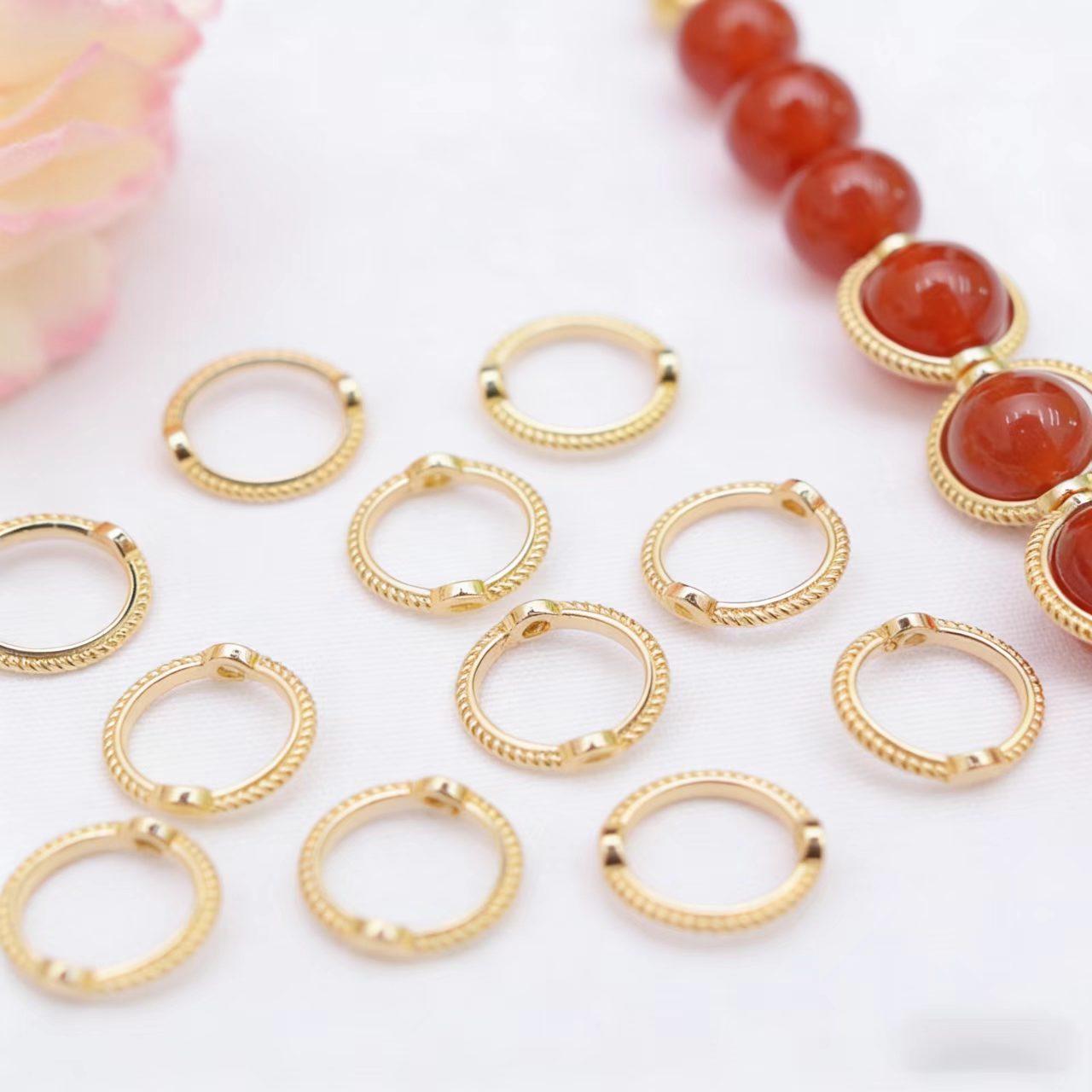 High-quality Accessories Gold/ Silver Plated Material